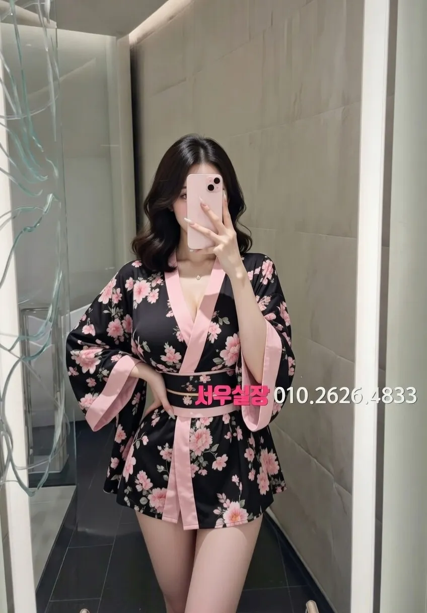 충무로 보도 프리미엄 라인업 13번 프로필