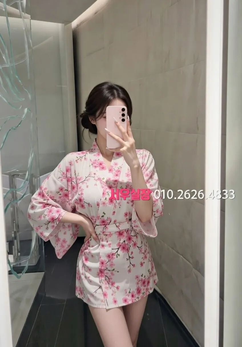 충무로 다국적노래클럽 프리미엄 라인업 21번 프로필